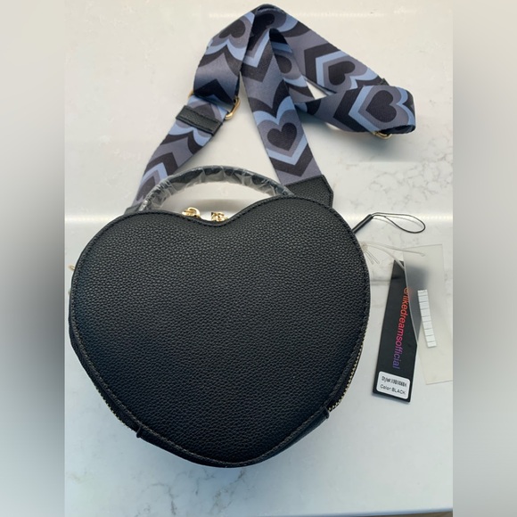 NEW Like Dreams Black Heart 🖤 Crossbody Bag - Picture 8 of 9